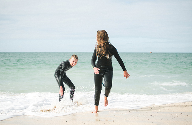 splashing-in-sea